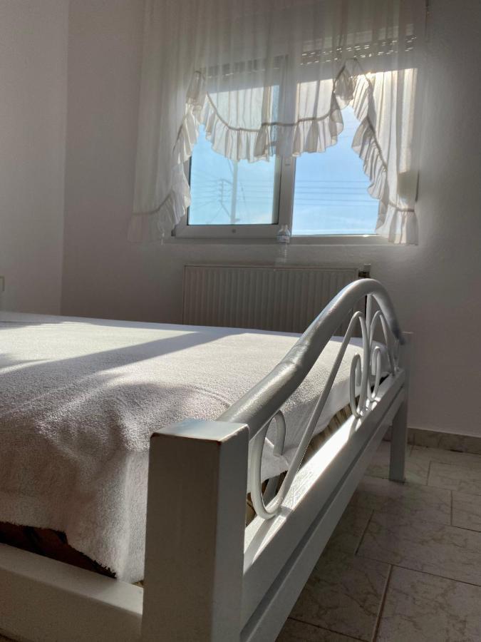 Atlantis Apartments Vrasná Eksteriør billede