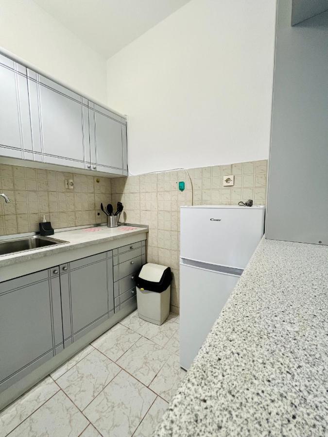 Atlantis Apartments Vrasná Eksteriør billede