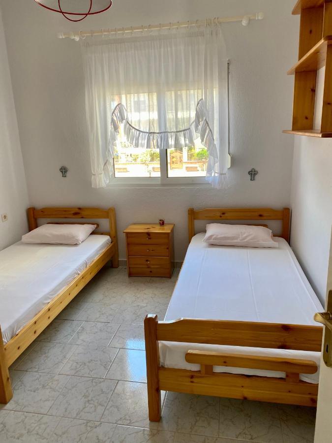 Atlantis Apartments Vrasná Eksteriør billede